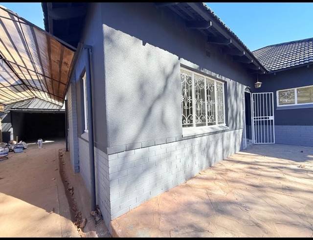3 BEDROOM HOUSE FOR SALE IN VANDERBIJLPARK CW 6